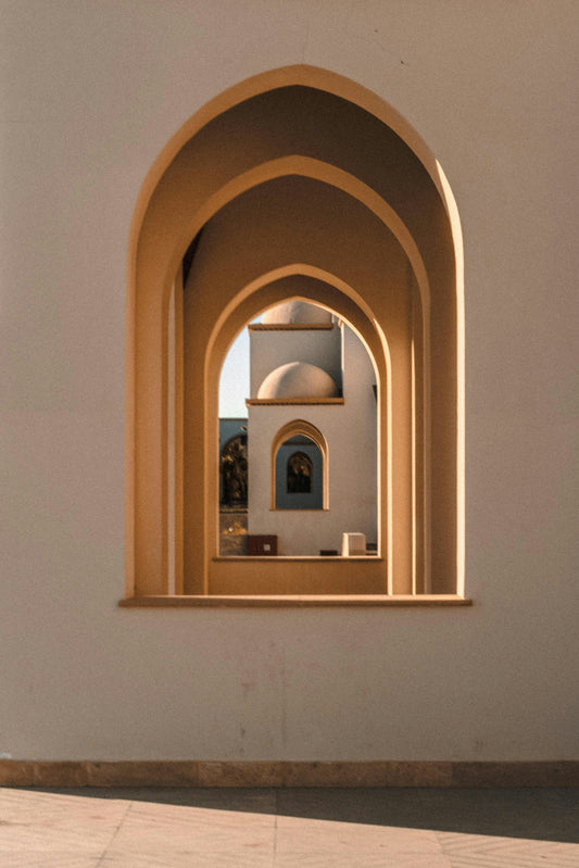 UAE Survival Guide: Arabic Phrases & Essential Tourist Apps